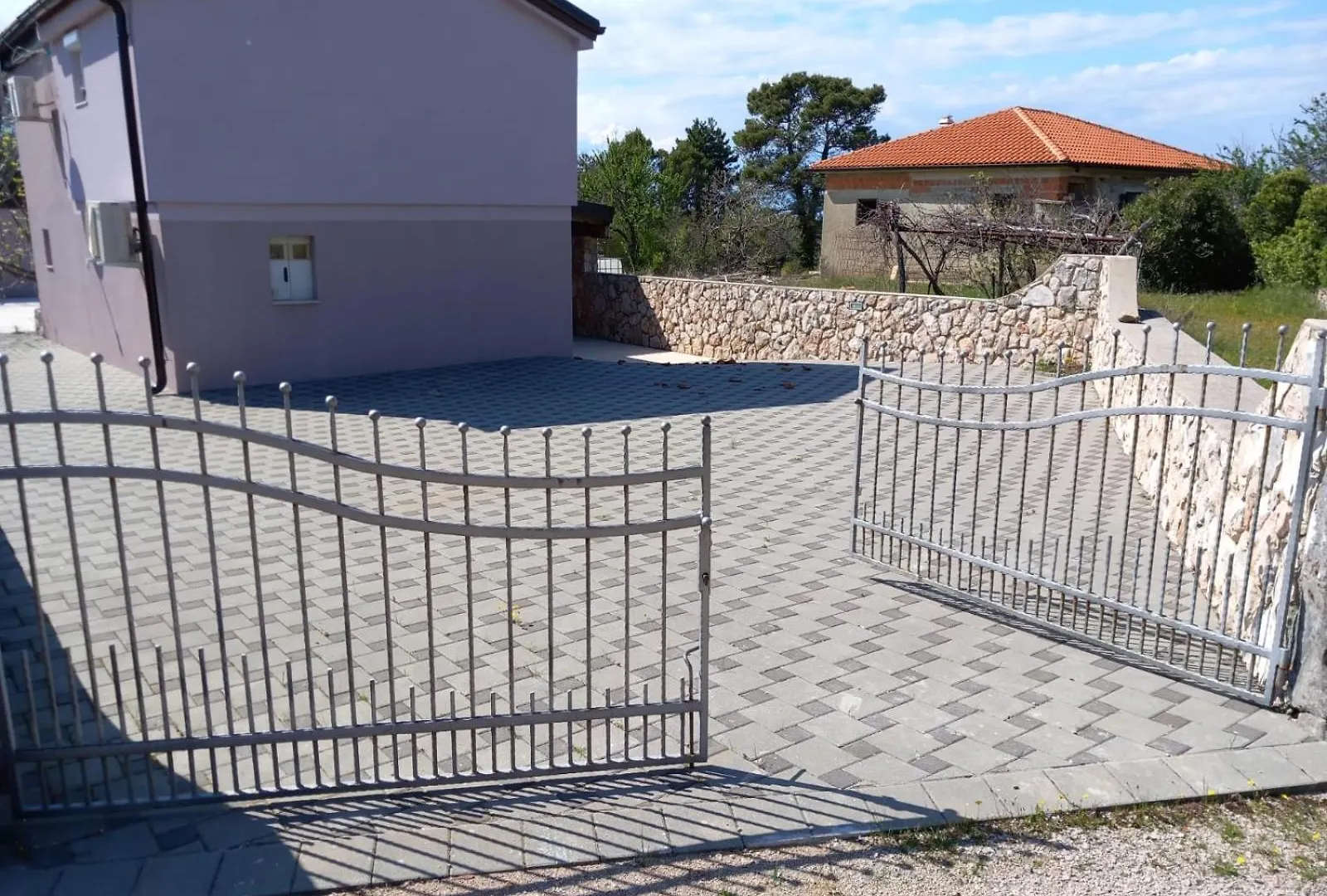 Villa Patrick location